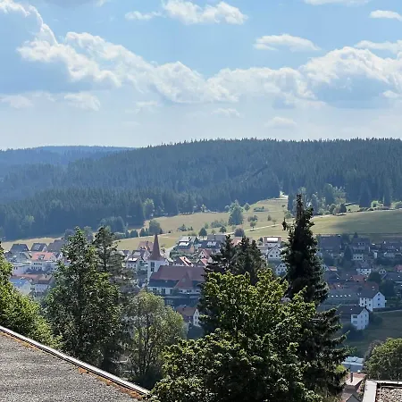Annis Panoramablick Pool Sauna Tennis Appartement Schonach im Schwarzwald