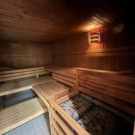 Annis Panoramablick Pool Sauna Tennis