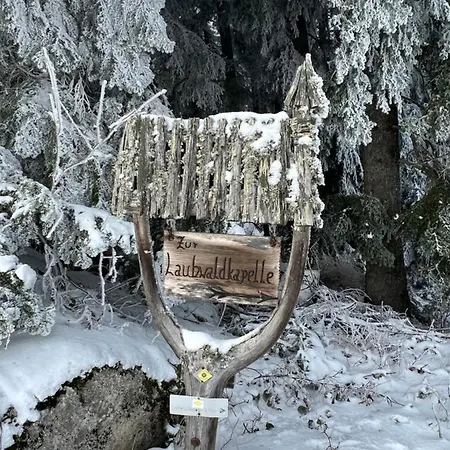 Annis Panoramablick Pool Sauna Tennis Appartement