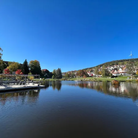 Annis Panoramablick Pool Sauna Tennis Lägenhet *