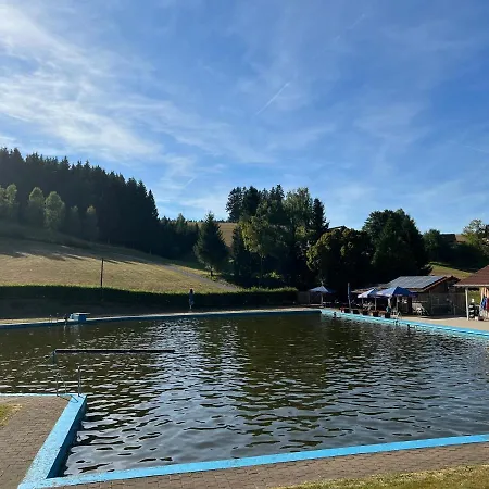 아파트 Annis Panoramablick Pool Sauna Tennis Schonach im Schwarzwald